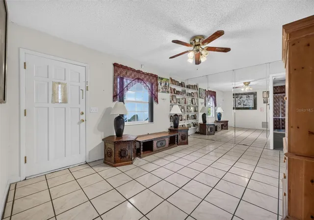 Photo 3 of Sale Pending at 1002 Allendale Dr, Oviedo, FL 32765 | MLS# O6444403 | Listing updated on 2026-10-01