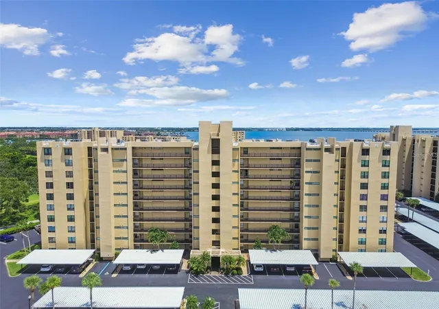 Condo for sale at 2621 Cvs Cay Dr #703, CLEARWATER, FL 33760 | MLS# TB8551718