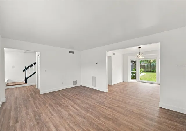 Photo 3 of Single family home for sale at 6107 Oak Fern Ct, Temple Terrace, FL 33617 | MLS# TB8551721 | Listing updated on 2026-10-04