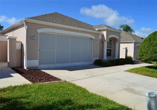 Photo 2 of Single family home for sale at 227 Royal Palm Way, Spring Hill, FL 34608 | MLS# W7889784 | Listing updated on 2026-10-14