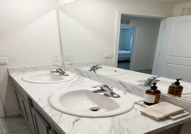 Photo 4 of Single family home for sale at 5058 Granite Dust Pl, Palmetto, FL 34221 | MLS# A4707233 | Listing updated on 2026-10-07