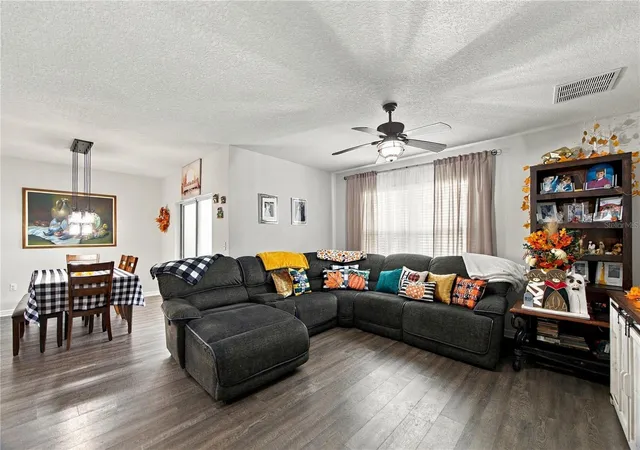 Photo 4 of Single family home for sale at 3838 Crystal Dew St, Plant City, FL 33567 | MLS# TB8551726 | Listing updated on 2026-10-05