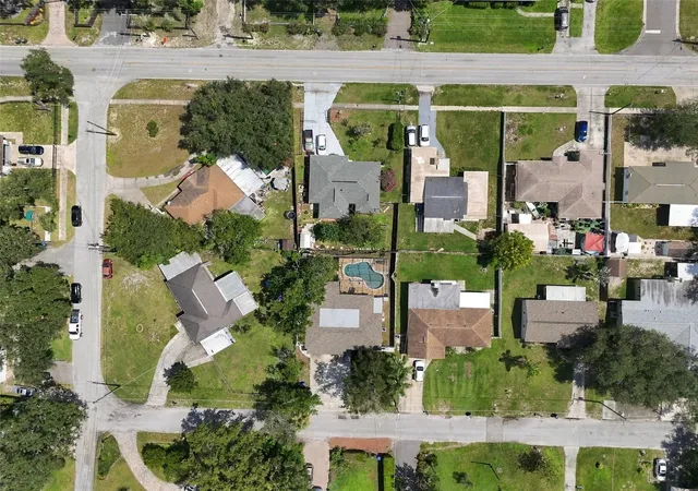 Photo 45 of Single family home for sale at 12408 N Boulevard, TAMPA, FL 33612 | MLS# TB8551727 | Listing updated on 2026-10-07
