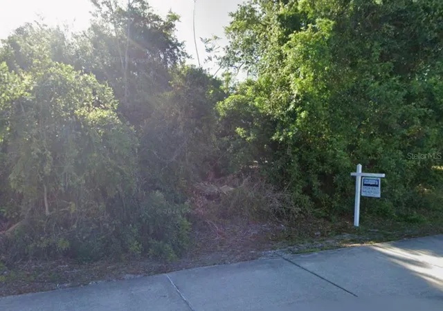 Photo 2 of Sale Pending at 1370 Beacon Dr, Port Charlotte, FL 33952 | MLS# C7531143 | Listing updated on 2026-10-28