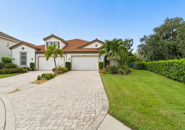 Photo 1 of Single family home for sale at 2304 Starwood Ct, Bradenton, FL 34211 | MLS# A4707237 | Listing updated on 2026-10-03