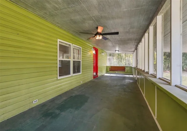 Photo 3 of Manufactured home for sale at 4700 Berry Ct, Keystone Heights, FL 32656 | MLS# A4707239 | Listing updated on 2026-09-29