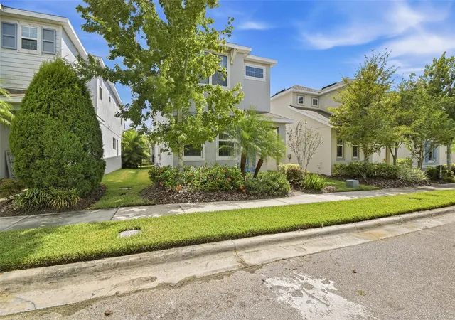 Photo 3 of Single family home for sale at 7115 Bowspirit Pl, Apollo Beach, FL 33572 | MLS# O6444427 | Listing updated on 2026-10-05