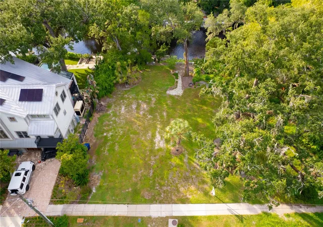 Photo 1 of Land for sale at 1214 E Park Cir, Tampa, FL 33604 | MLS# TB8551751 | Listing updated on 2026-09-30