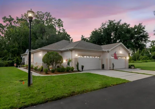 Photo 2 of Single family home for sale at 2635 Eagle Greens Dr, Plant City, FL 33566 | MLS# TB8551756 | Listing updated on 2026-10-08