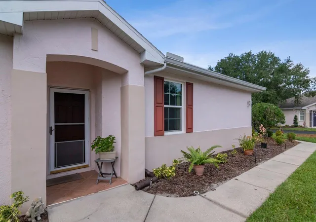 Photo 4 of House for sale at 2635 Eagle Greens Dr, Plant City, FL 33566 | MLS# TB8551756 | Listing updated on 2026-10-08