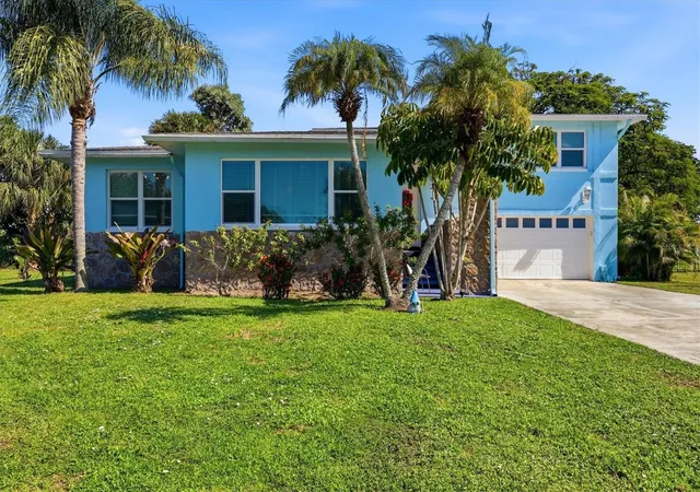 Single family home for sale at 90 Oakland Hills Ct, ROTONDA WEST, FL 33947 | MLS# D6148919