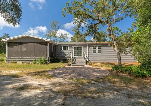 Photo 1 of Manufactured home for sale at 16344 Platinum Dr, Spring Hill, FL 34610 | MLS# W7889785 | Listing updated on 2026-10-03
