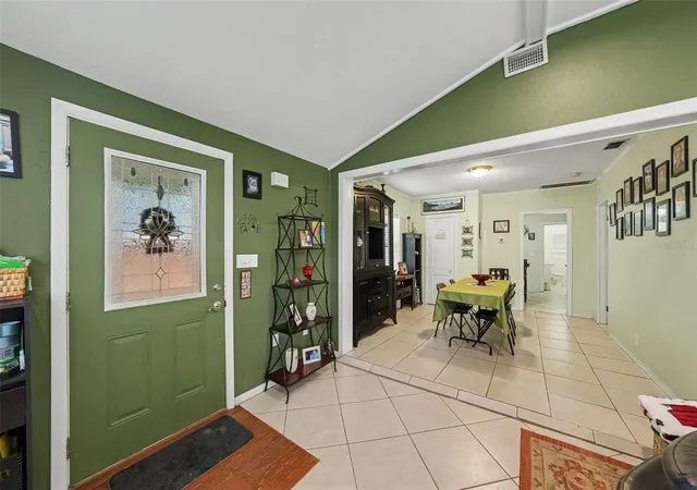 Photo 3 of Single family home for sale at 1221 Queen St N, Saint Petersburg, FL 33713 | MLS# TB8551767 | Listing updated on 2026-09-26