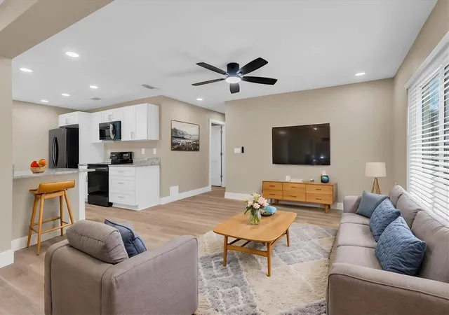 Photo 3 of Single family home for sale at 10531 Meadow Hl Dr, Port Richey, FL 34668 | MLS# TB8551770 | Listing updated on 2026-10-04