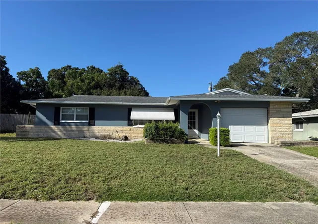 Single family home for sale at 568 Hillcrest Dr, LARGO, FL 33771 | MLS# O6444447