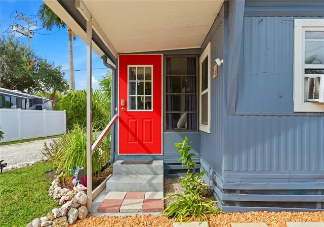 Photo 2 of Manufactured home for sale at 12507 Cortez Rd W #2, Cortez, FL 34215 | MLS# A4707251 | Listing updated on 2026-10-07