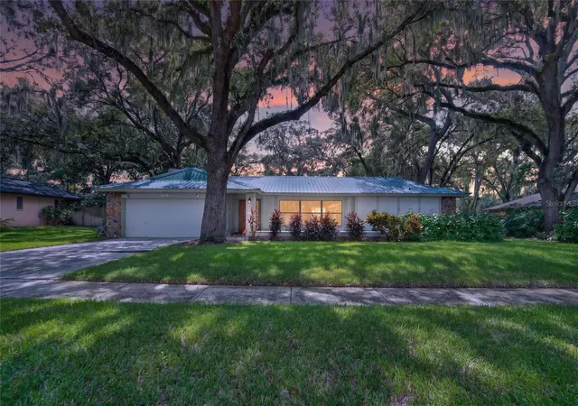 Photo 1 of Single family home for sale at 3038 Wister Cir, Valrico, FL 33596 | MLS# TB8551778 | Listing updated on 2026-09-30