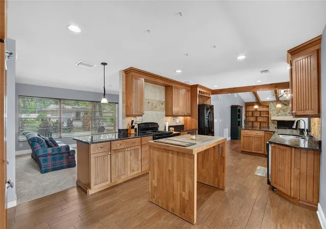 Photo 3 of Single family home for sale at 3038 Wister Cir, Valrico, FL 33596 | MLS# TB8551778 | Listing updated on 2026-09-30