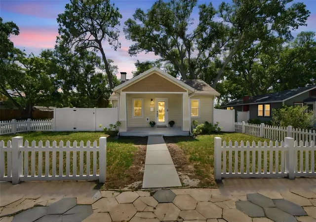 Photo 1 of Single family home for sale at 150 50th Street N, Saint Petersburg, FL 33710 | MLS# TB8551780 | Listing updated on 2026-09-28