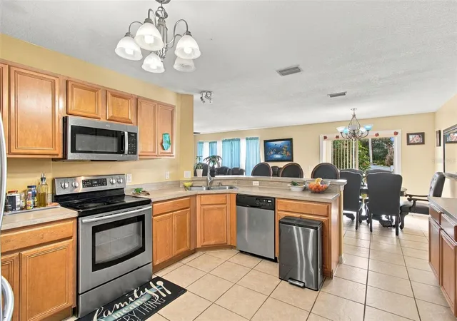 Photo 3 of Single family home for sale at 11771 Mango Cross Ct, Seffner, FL 33584 | MLS# TB8551787 | Listing updated on 2026-09-25