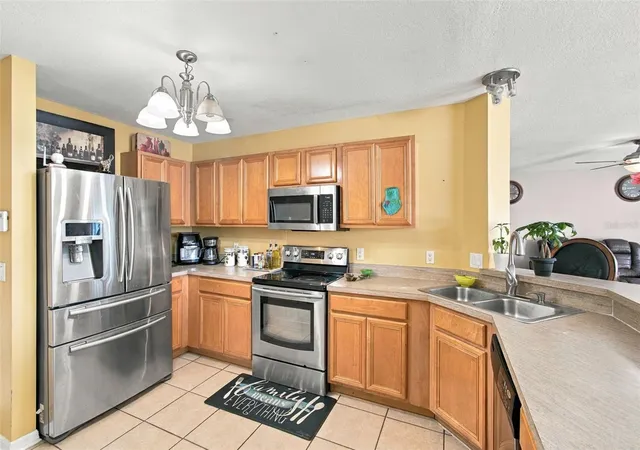 Photo 3 of Single family home for sale at 11771 Mango Cross Ct, Seffner, FL 33584 | MLS# TB8551787 | Listing updated on 2026-09-25