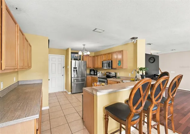 Photo 4 of Single family home for sale at 11771 Mango Cross Ct, Seffner, FL 33584 | MLS# TB8551787 | Listing updated on 2026-09-25