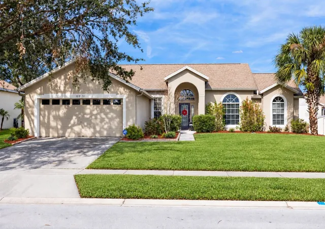 Photo 1 of Single family home for sale at 15929 Mercott Ct, Clermont, FL 34714 | MLS# O6444459 | Listing updated on 2026-10-23