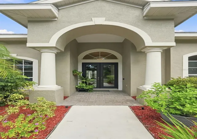 Photo 3 of Single family home for sale at 2103 Boot Lake Cir, Tampa, FL 33612 | MLS# TB8551796 | Listing updated on 2026-09-26