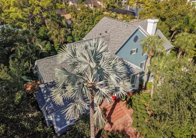 Photo 3 of Single family home for sale at 1749 Lincoln Park Cir, Sarasota, FL 34236 | MLS# A4707260 | Listing updated on 2026-10-06