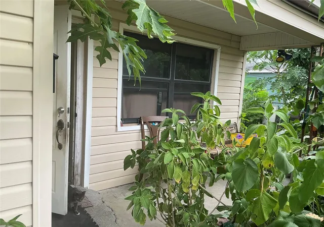 Photo 2 of Single family home for sale at 65 Princeton Ave, Frostproof, FL 33843 | MLS# S5158232 | Listing updated on 2026-09-30