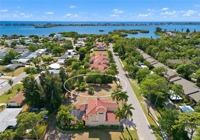 Photo 1 of Single family home for sale at 1740 Assisi Dr, Sarasota, FL 34231 | MLS# A4707266 | Listing updated on 2026-09-30