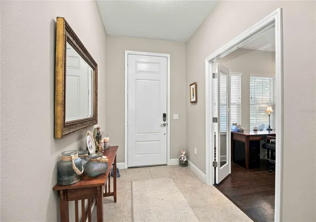 Photo 2 of Single family home for sale at 6964 White Willow Ct, Sarasota, FL 34243 | MLS# A4707267 | Listing updated on 2026-10-02