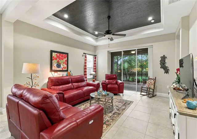 Photo 3 of Single family home for sale at 6964 White Willow Ct, Sarasota, FL 34243 | MLS# A4707267 | Listing updated on 2026-10-02