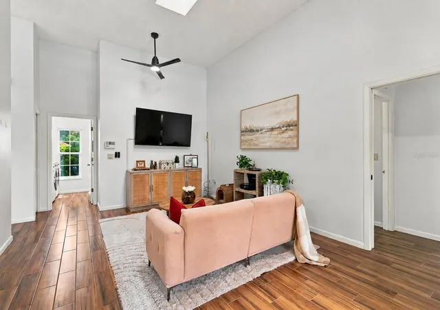 Photo 4 of Single family home for sale at 1144 Hoover St, Nokomis, FL 34275 | MLS# A4707268 | Listing updated on 2026-10-03