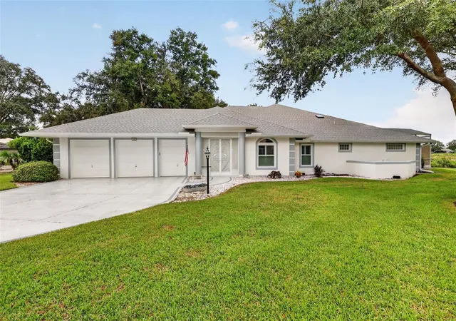 Single family home for sale at 5409 Essex Ct, LEESBURG, FL 34748 | MLS# G5118222