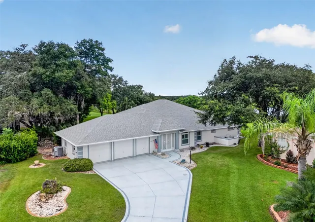 Photo 3 of Single family home for sale at 5409 Essex Ct, Leesburg, FL 34748 | MLS# G5118222 | Listing updated on 2026-09-25