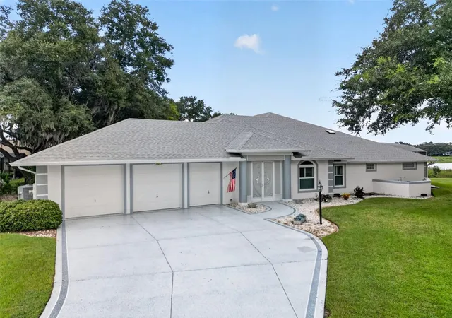 Photo 4 of Single family home for sale at 5409 Essex Ct, Leesburg, FL 34748 | MLS# G5118222 | Listing updated on 2026-09-25