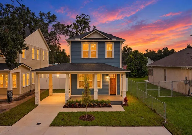 Photo 1 of Single family home for sale at 1910 E Genesee St, Tampa, FL 33610 | MLS# TB8551811 | Listing updated on 2026-10-11