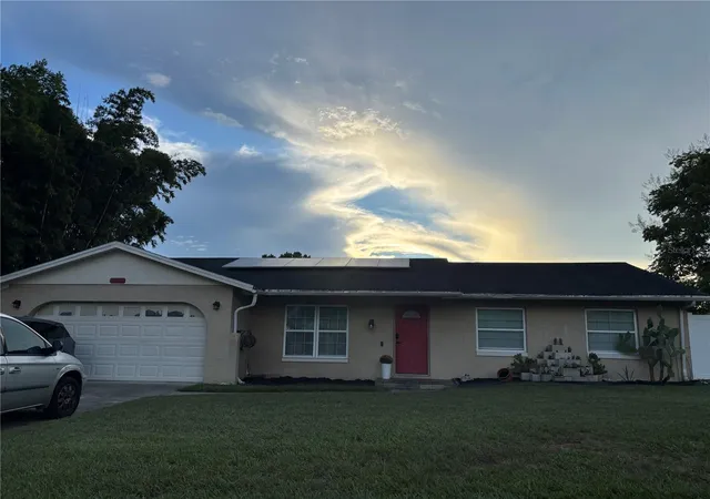 Photo 3 of Single family home for sale at 107 Sunset Dr, Longwood, FL 32750 | MLS# O6444477 | Listing updated on 2026-10-06