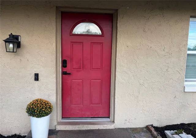 Photo 4 of Single family home for sale at 107 Sunset Dr, Longwood, FL 32750 | MLS# O6444477 | Listing updated on 2026-10-06
