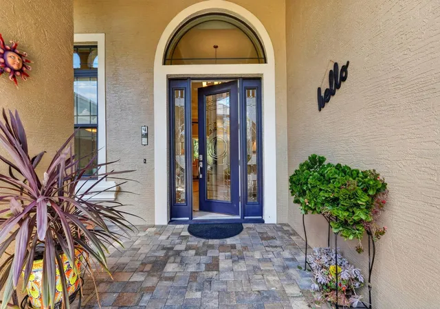 Photo 3 of Single family home for sale at 4 Scarlet Oak Cir, Palm Coast, FL 32137 | MLS# FC321674 | Listing updated on 2026-10-30