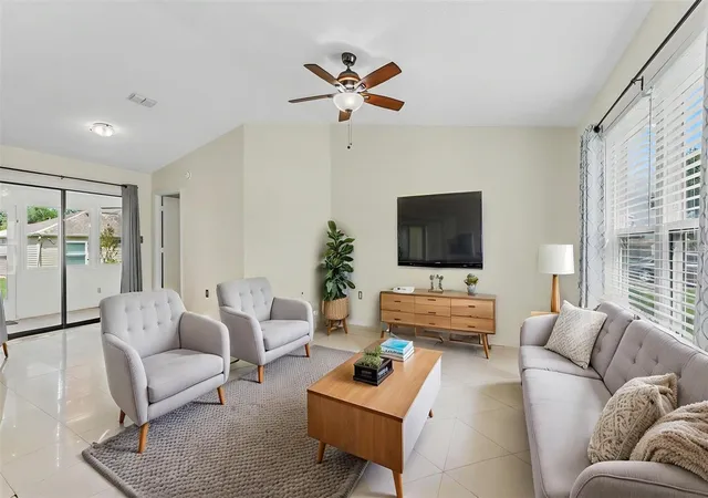 Photo 3 of Single family home for sale at 6109 Kittiwake Dr, Lakeland, FL 33809 | MLS# L4965312 | Listing updated on 2026-09-28