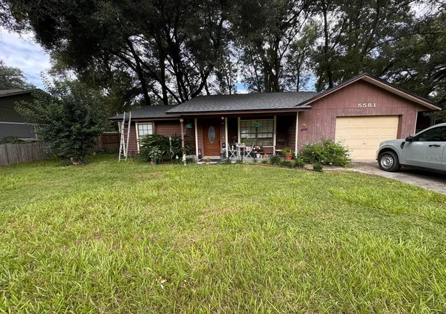 Single family home for sale at 5581 NW 62nd Place, OCALA, FL 34482 | MLS# A4707274