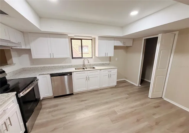 Photo 2 of Condo for sale at 562 Belltower Ave #220, Deltona, FL 32725 | MLS# V4951473 | Listing updated on 2026-09-25