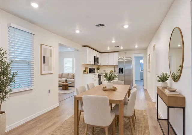 Photo 2 of Single family home for sale at 914 NW 14th Avenue, Ocala, FL 34475 | MLS# S5158237 | Listing updated on 2026-09-25