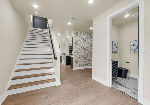 Photo 2 of Single family home for sale at 1910 Cloverlawn Ave, Orlando, FL 32806 | MLS# O6444492 | Listing updated on 2026-10-10