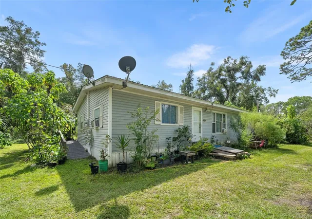 Manufactured home for sale at 240 SE 923rd Street, OLD TOWN, FL 32680 | MLS# GC543765
