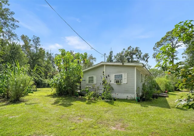 Photo 1 of Manufactured home for sale at 240 SE 923rd Street, Old Town, FL 32680 | MLS# GC543765 | Listing updated on 2026-09-26