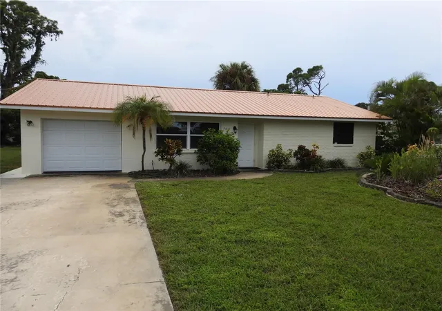 Photo 1 of Single family home for sale at 7611 Senrab Dr, Bradenton, FL 34209 | MLS# O6444495 | Listing updated on 2026-10-10