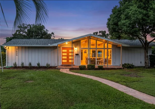 Photo 2 of Single family home for sale at 3400 Neptune Dr, Orlando, FL 32804 | MLS# O6444497 | Listing updated on 2026-10-07